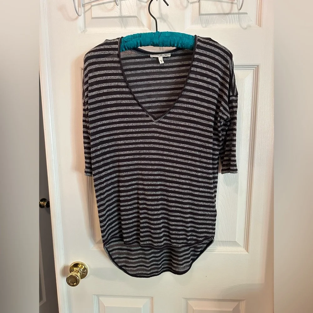 Express tunic hi-lo oversized 3/4 sleeve shirt - Picture 1 of 7